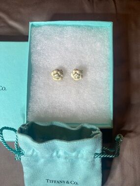Tiffany sterling silver knot earrings with Tiffany blue pouch